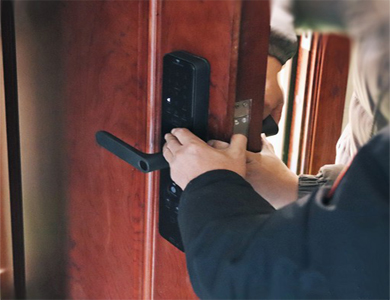 老城24小时上门开锁公司